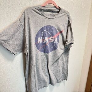 4/$20 X-Large Gray NASA Oversized T-Shirt 0024